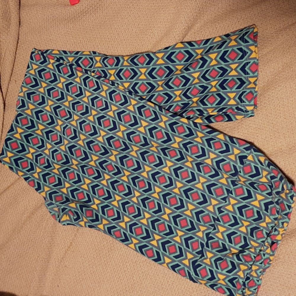 LuLaRoe tall and curvy leggings